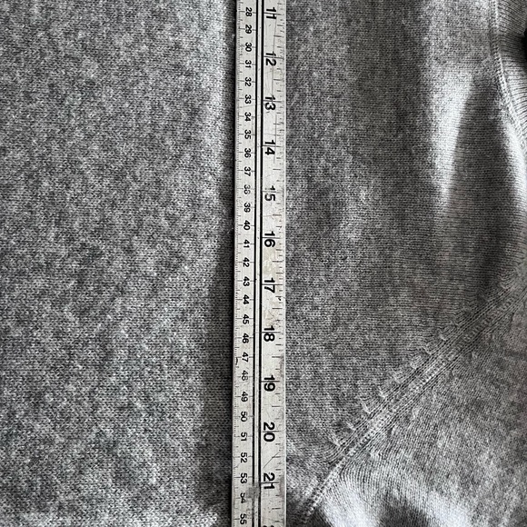 Soft dove gray cashmere tunic - Picture 8 of 8